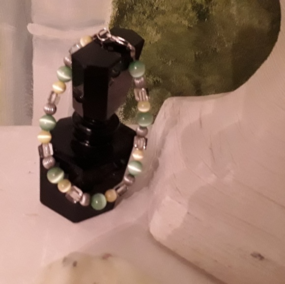 925 VTG. STERLING CAT EYE CORRUGATED BEAD BRACELET - Picture 7 of 8